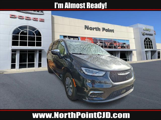 2022 Chrysler Pacifica Hybrid Limited
