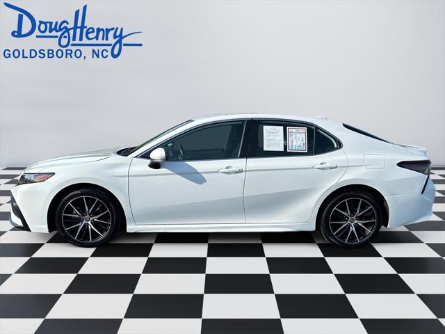 2023 Toyota Camry SE