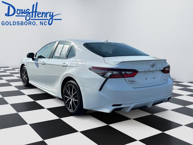 2023 Toyota Camry SE