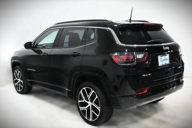 2024 Jeep Compass COMPASS LIMITED 4X4