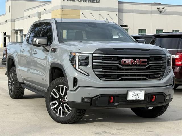 2025 GMC Sierra 1500 4WD Crew Cab Short Box AT4