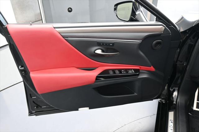 2024 Lexus ES 350 F SPORT Handling