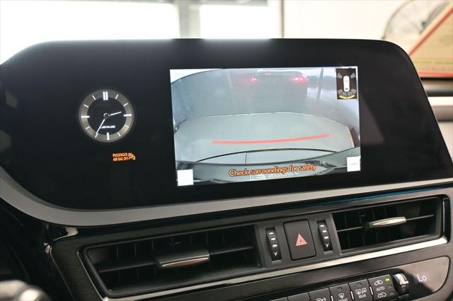 2024 Lexus ES 350 F SPORT Handling