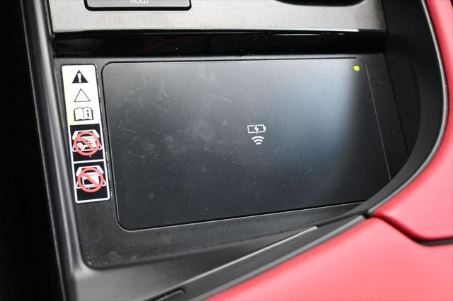 2024 Lexus ES 350 F SPORT Handling