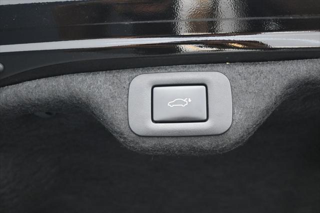 2024 Lexus ES 350 F SPORT Handling