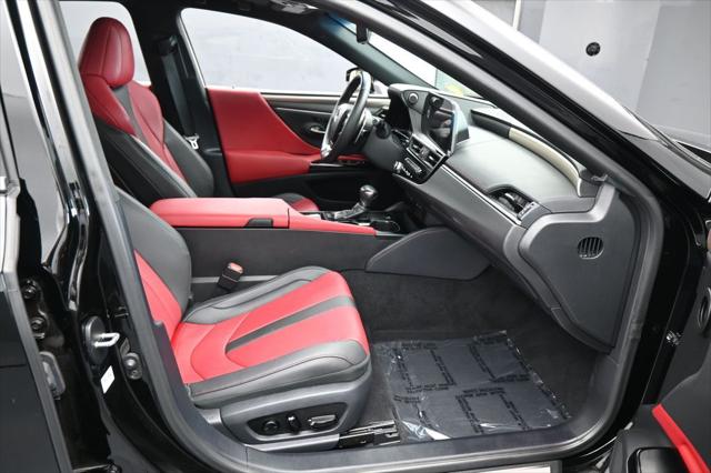 2024 Lexus ES 350 F SPORT Handling