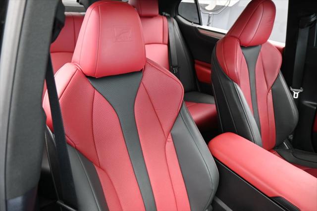 2024 Lexus ES 350 F SPORT Handling