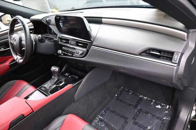 2024 Lexus ES 350 F SPORT Handling