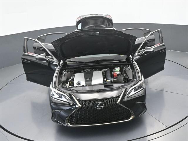 2024 Lexus ES 350 F SPORT Handling