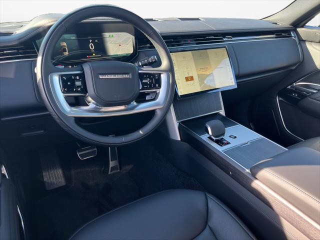 2025 Land Rover Range Rover P400 SE