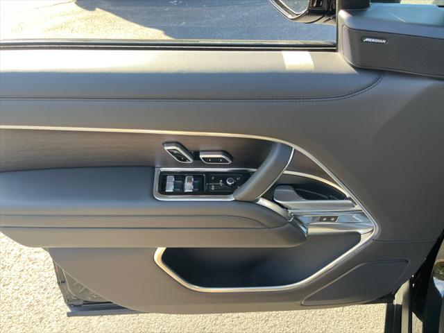 2025 Land Rover Range Rover P400 SE