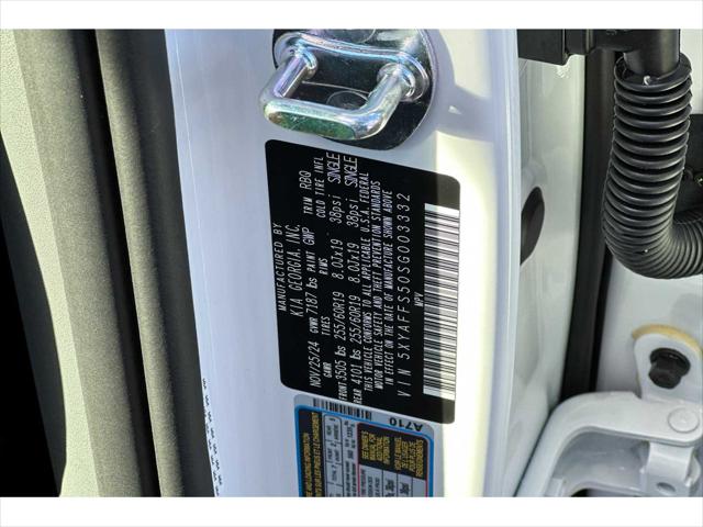 2025 Kia EV9 Wind