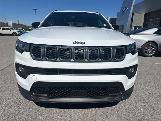 2024 Jeep Compass Latitude Lux FWD