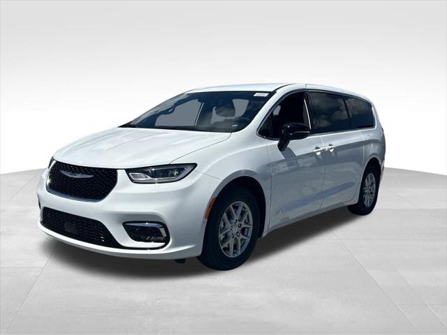 2025 Chrysler Pacifica PACIFICA SELECT