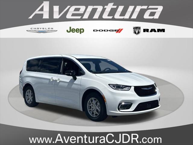 2025 Chrysler Pacifica PACIFICA SELECT