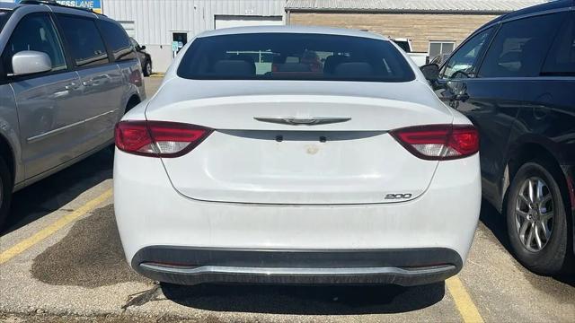 2015 Chrysler 200 Limited