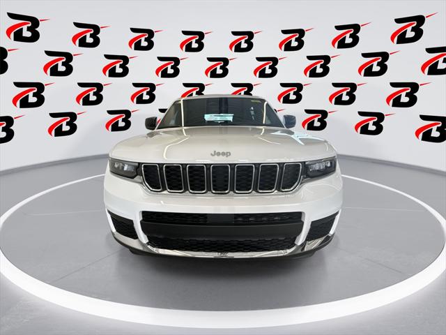 2025 Jeep Grand Cherokee GRAND CHEROKEE L LAREDO X 4X4
