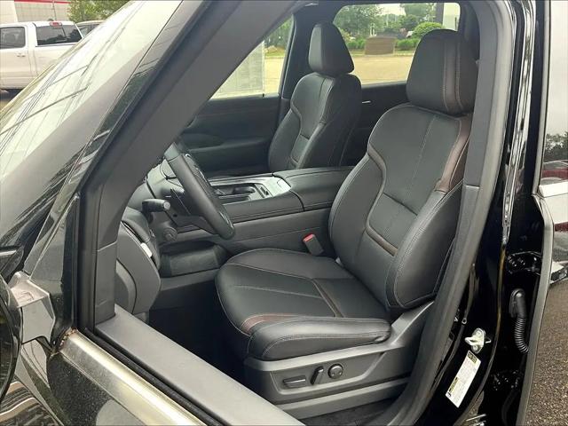 2025 Nissan Armada SL 4WD