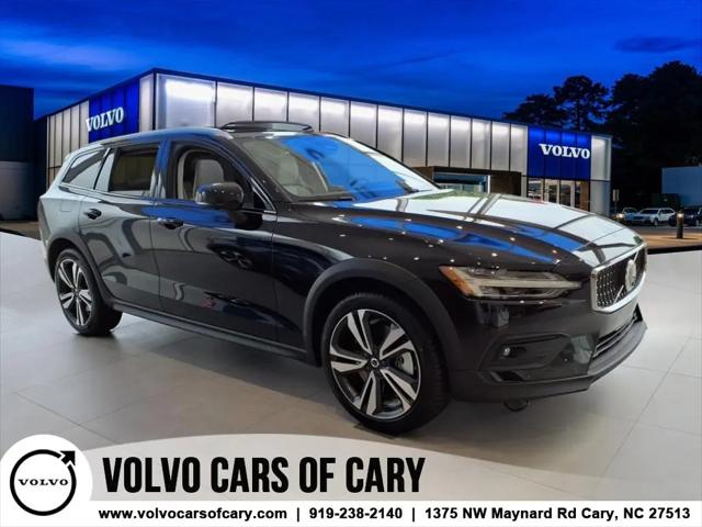 2025 Volvo V60 Cross Country Plus, B5 AWD Gas (mild hybrid) for sale in Cary, NC