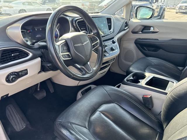 2022 Chrysler Pacifica Hybrid Touring L
