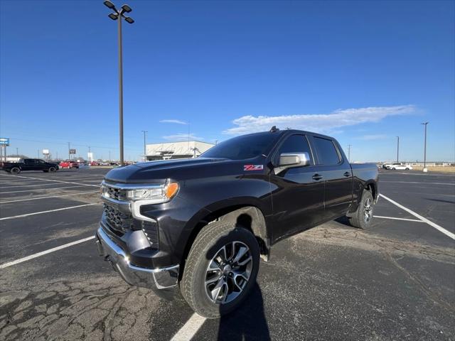 2022 Chevrolet Silverado 1500 4WD Crew Cab Standard Bed LT