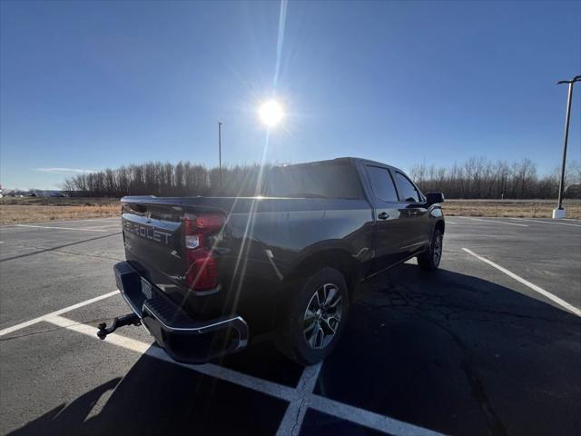 2022 Chevrolet Silverado 1500 4WD Crew Cab Standard Bed LT