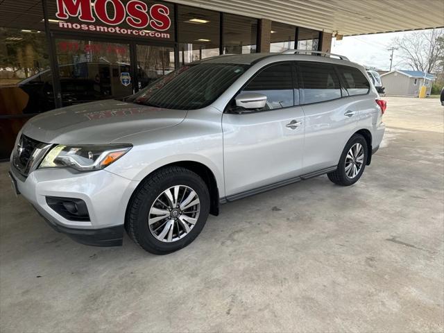 2017 Nissan Pathfinder SL