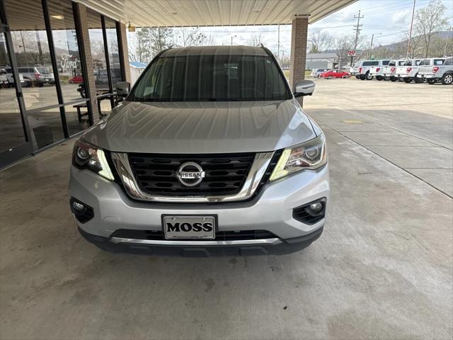 2017 Nissan Pathfinder SL