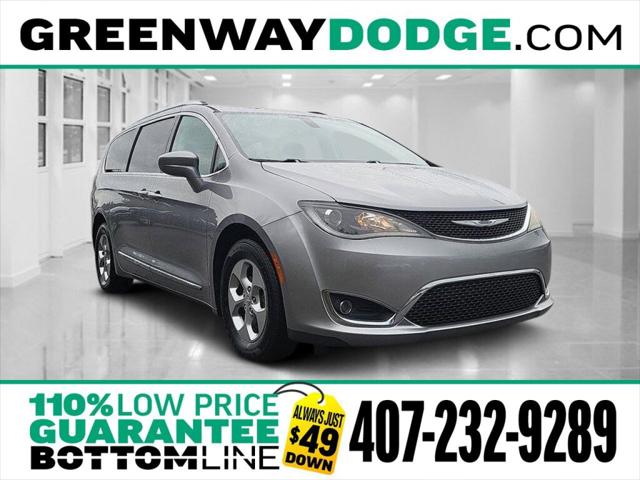 2017 Chrysler Pacifica Touring-L Plus