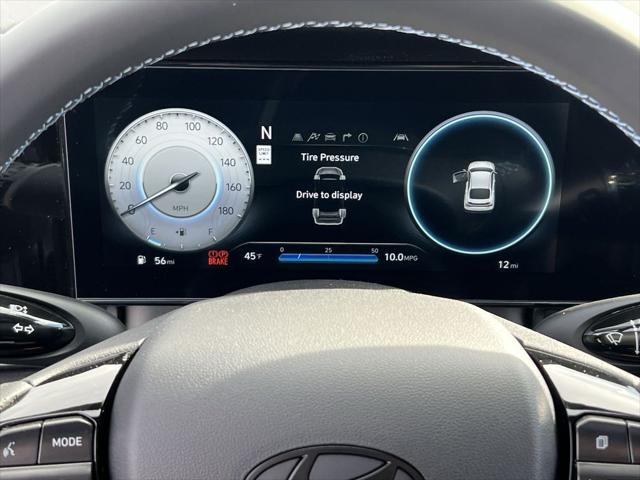 2025 Hyundai Elantra Base (M6)