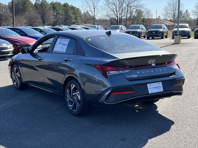 2025 Hyundai Elantra SEL Sport