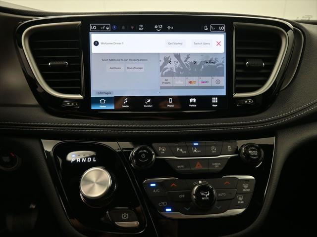2025 Chrysler Pacifica PACIFICA SELECT