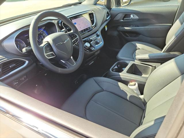 2025 Chrysler Pacifica PACIFICA SELECT
