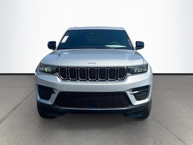 2025 Jeep Grand Cherokee GRAND CHEROKEE LAREDO X 4X2