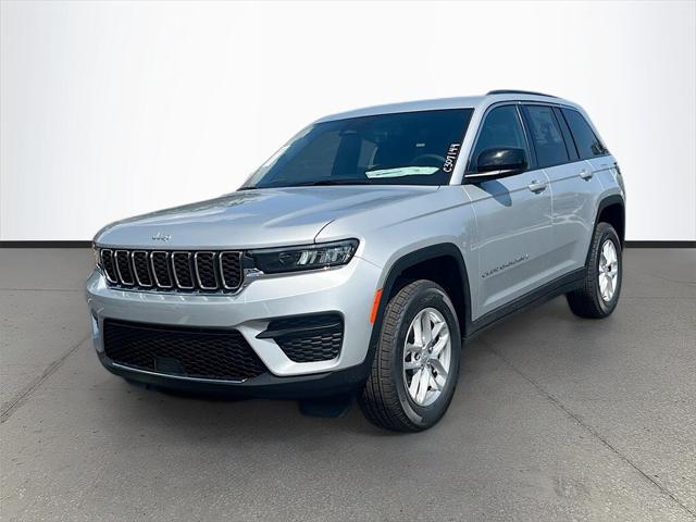 2025 Jeep Grand Cherokee GRAND CHEROKEE LAREDO X 4X2