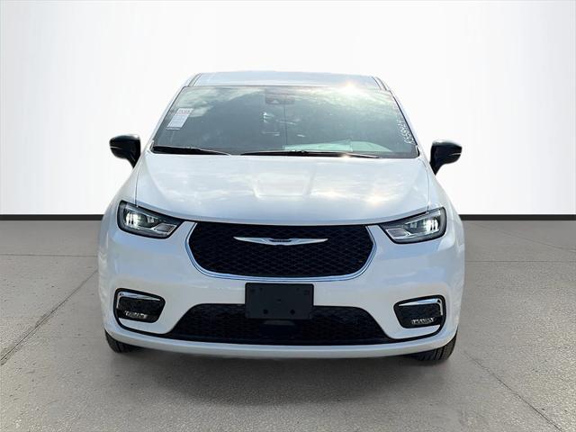 2025 Chrysler Pacifica PACIFICA SELECT