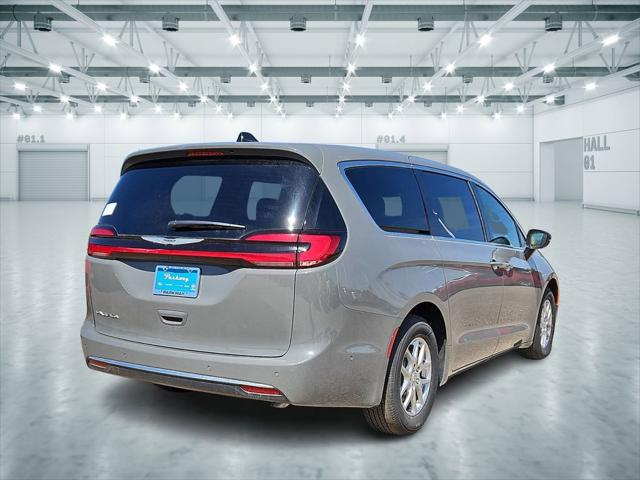 2025 Chrysler Pacifica PACIFICA SELECT
