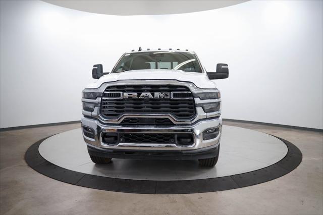 2025 RAM Ram 2500 RAM 2500 TRADESMAN CREW CAB 4X4 64 BOX
