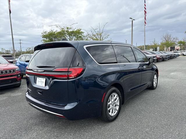 2025 Chrysler Pacifica PACIFICA SELECT