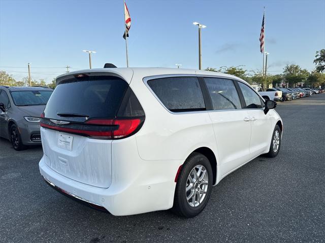 2025 Chrysler Pacifica PACIFICA SELECT