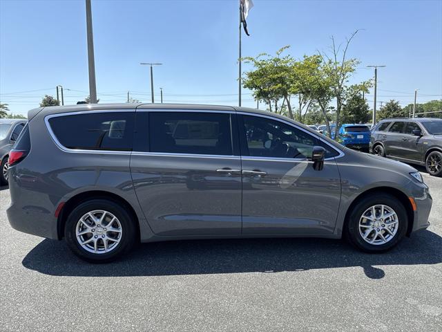 2025 Chrysler Pacifica PACIFICA SELECT