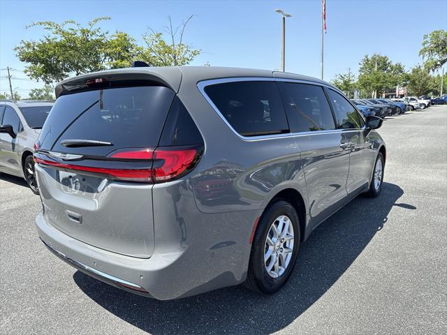 2025 Chrysler Pacifica PACIFICA SELECT