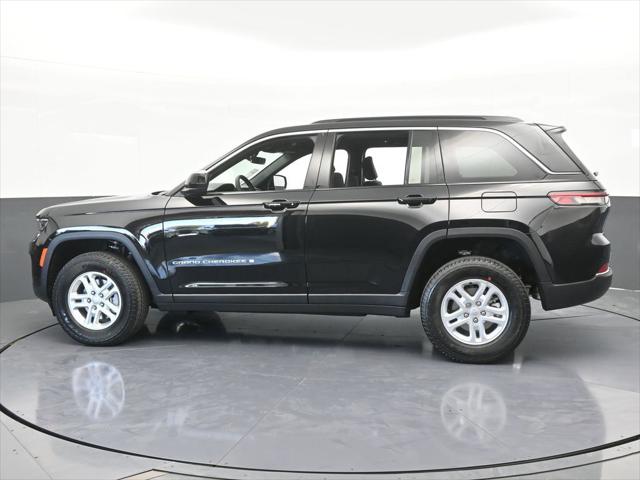 2025 Jeep Grand Cherokee GRAND CHEROKEE LAREDO 4X2