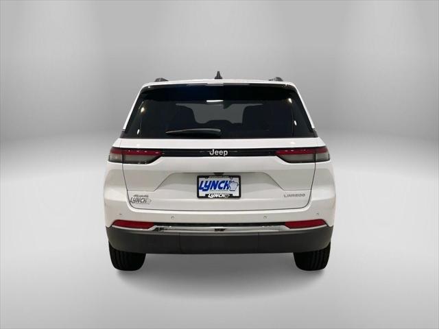 2025 Jeep Grand Cherokee GRAND CHEROKEE LAREDO 4X4