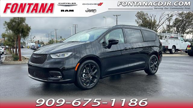 2025 Chrysler Pacifica PACIFICA LIMITED