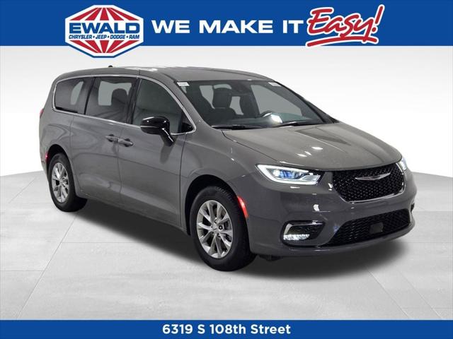 2025 Chrysler Pacifica PACIFICA SELECT AWD