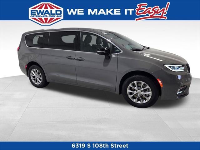 2025 Chrysler Pacifica PACIFICA SELECT AWD
