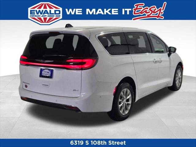 2025 Chrysler Pacifica PACIFICA SELECT AWD
