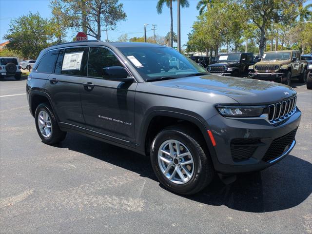 2025 Jeep Grand Cherokee GRAND CHEROKEE LAREDO X 4X2