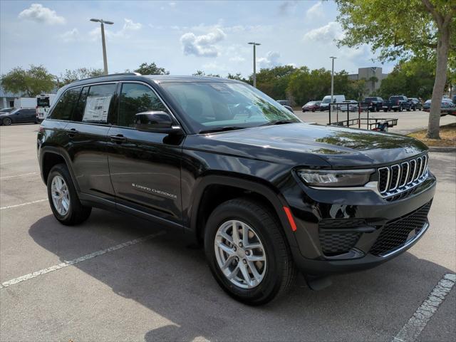2025 Jeep Grand Cherokee GRAND CHEROKEE LAREDO X 4X2